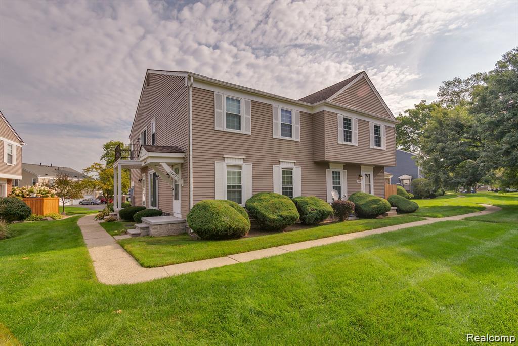 23465 Danberry Lane, Novi, MI — Photo 3