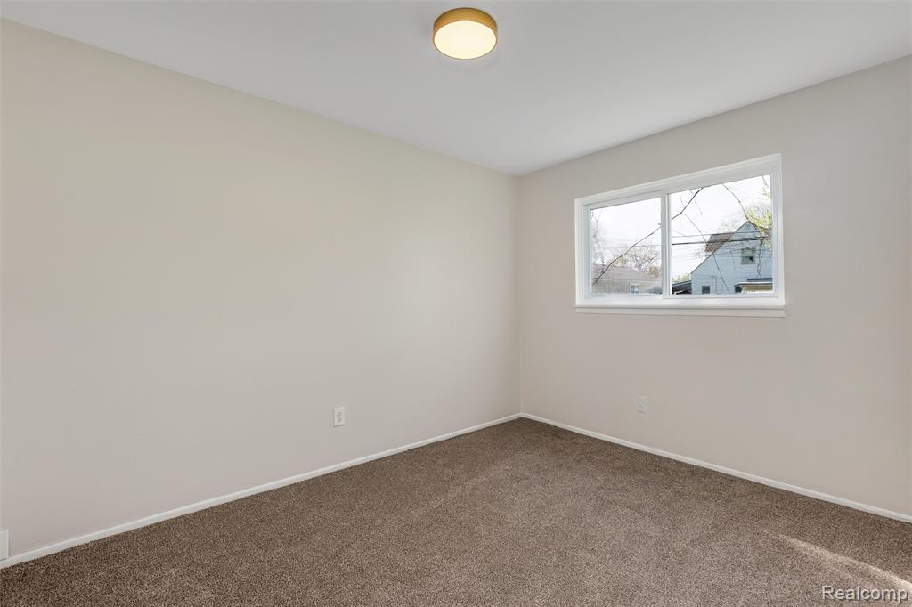 8694 Maxwell Avenue, Warren, MI 48089 — Photo 12