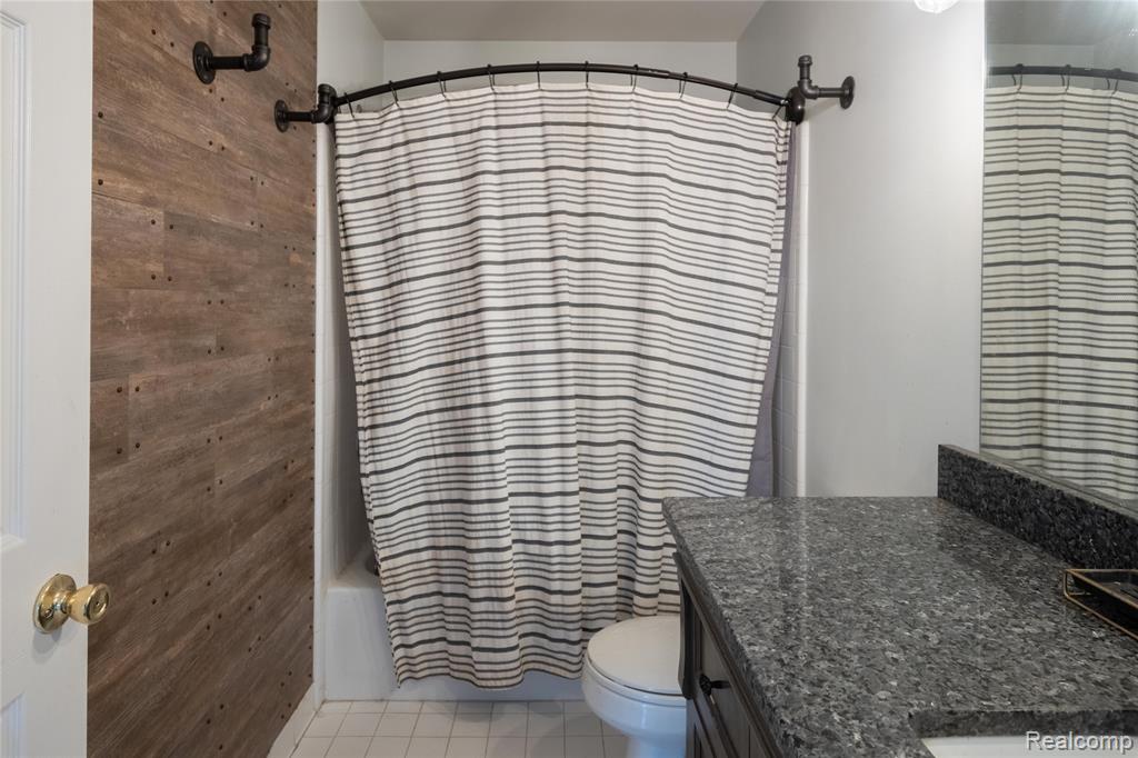 48850 Village Drive, Macomb, MI 48044 — Photo 21