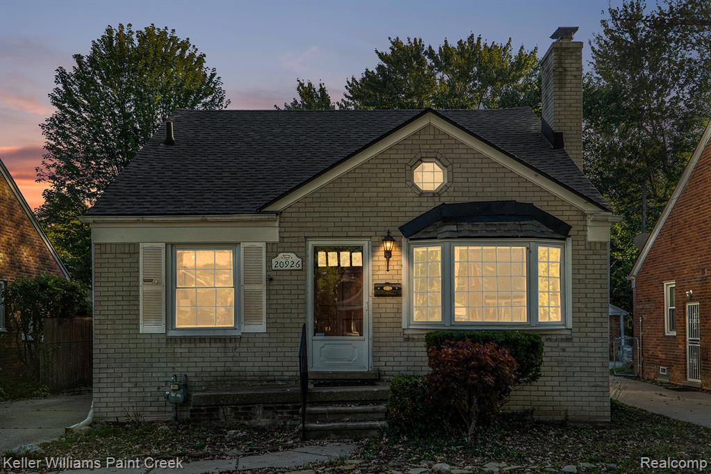 20926 Lennon Street, Harper Woods, MI 48225 — Photo 2