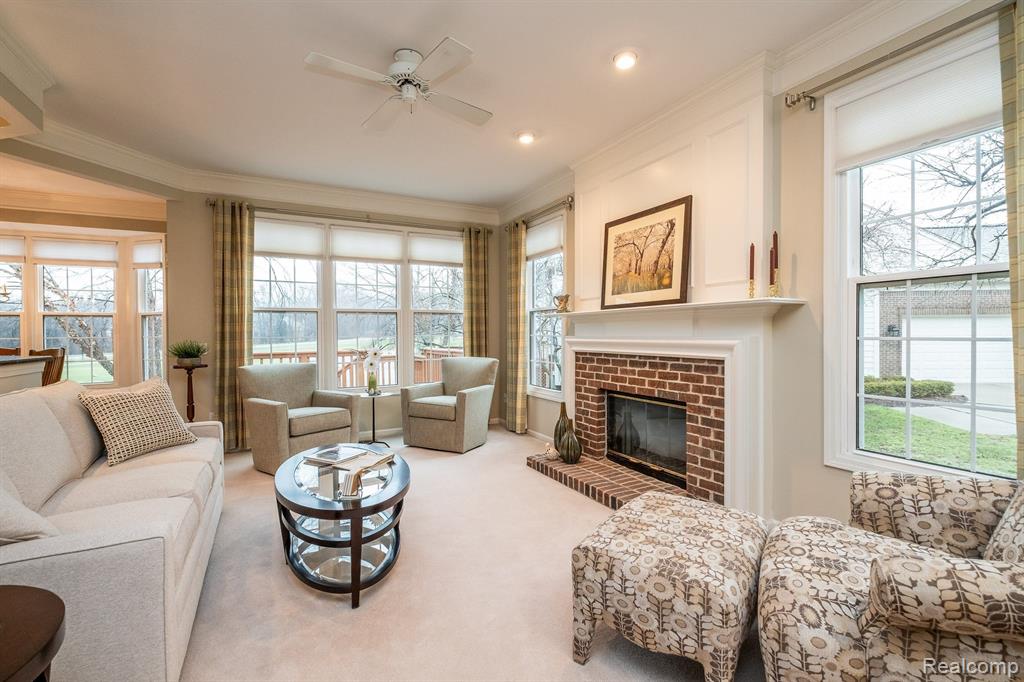 16189 FOREST LAKE Drive, 127, Northville, MI 48168 — Photo 4