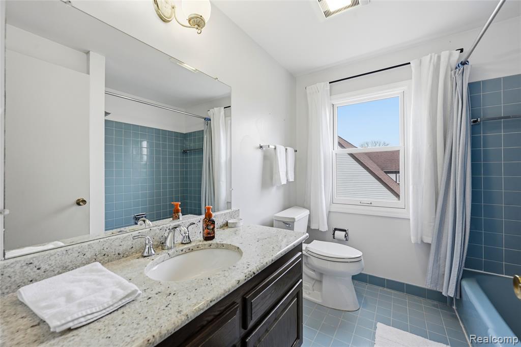 3464 Buckingham Trail, West Bloomfield, MI 48323 — Photo 36