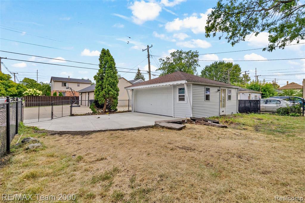 605 Eureka Road, Wyandotte, MI 48192 — Photo 4