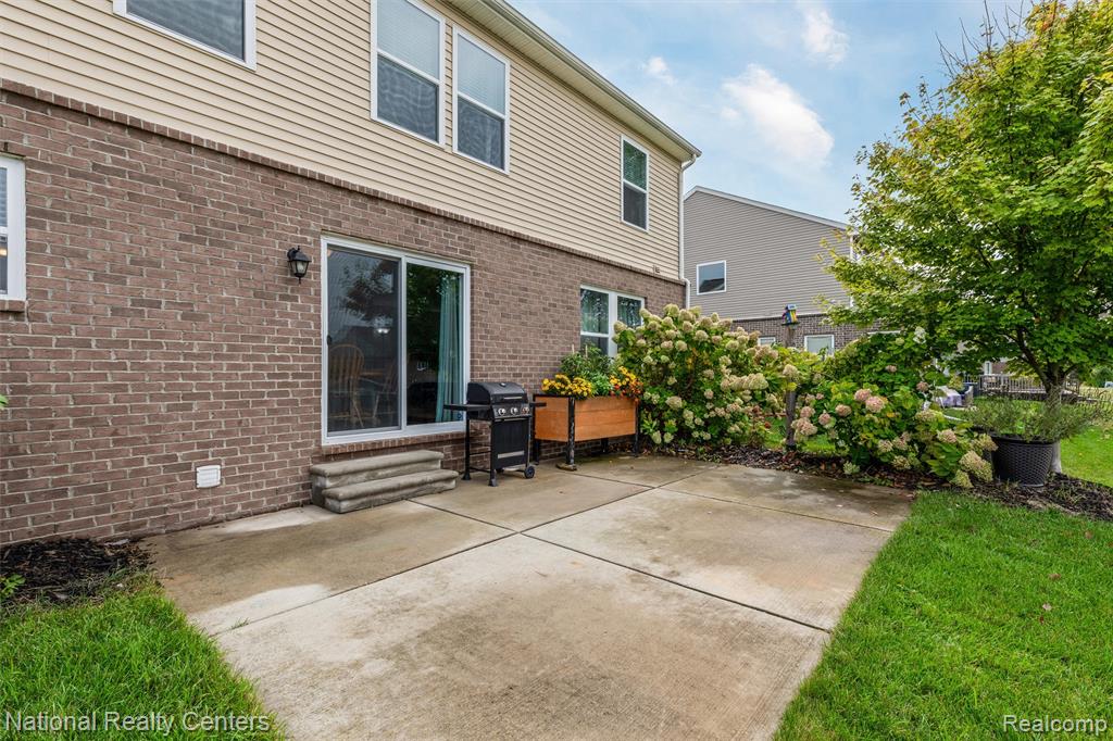 13456 Stamford Road, Belleville, MI 48111 — Photo 31