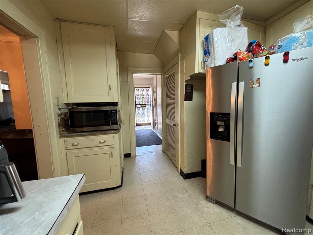 10155 Monica Street, Detroit, MI 48204 — Photo 8