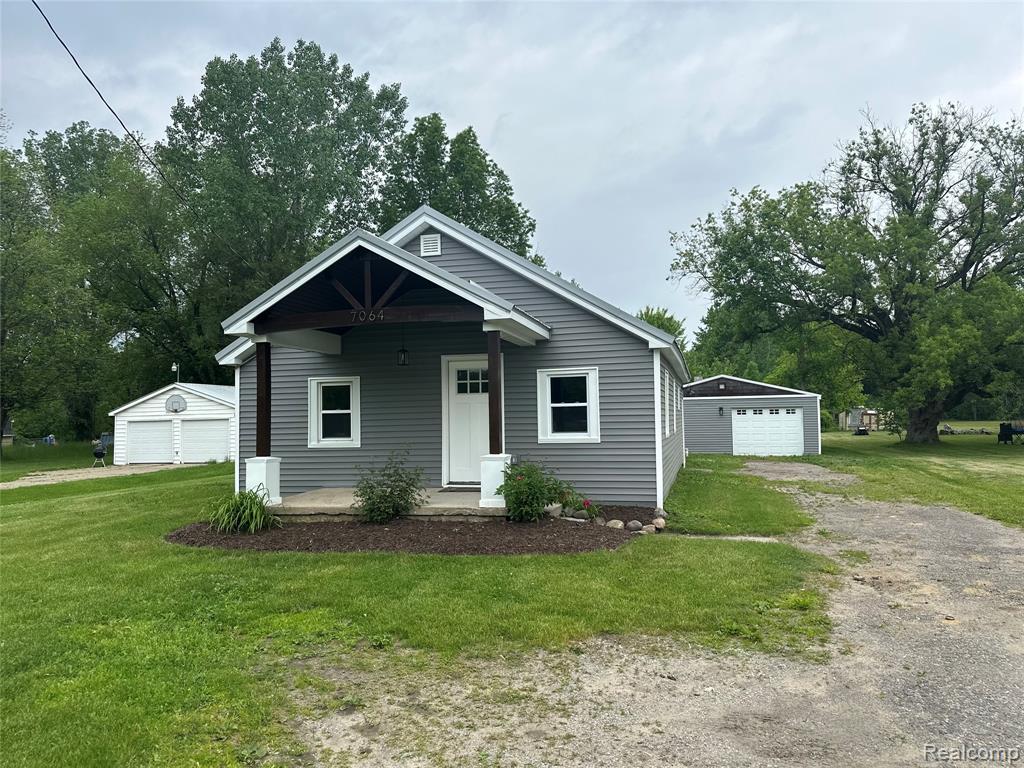 7064 W VIENNA Road, Clio, MI 48420 — Photo 2