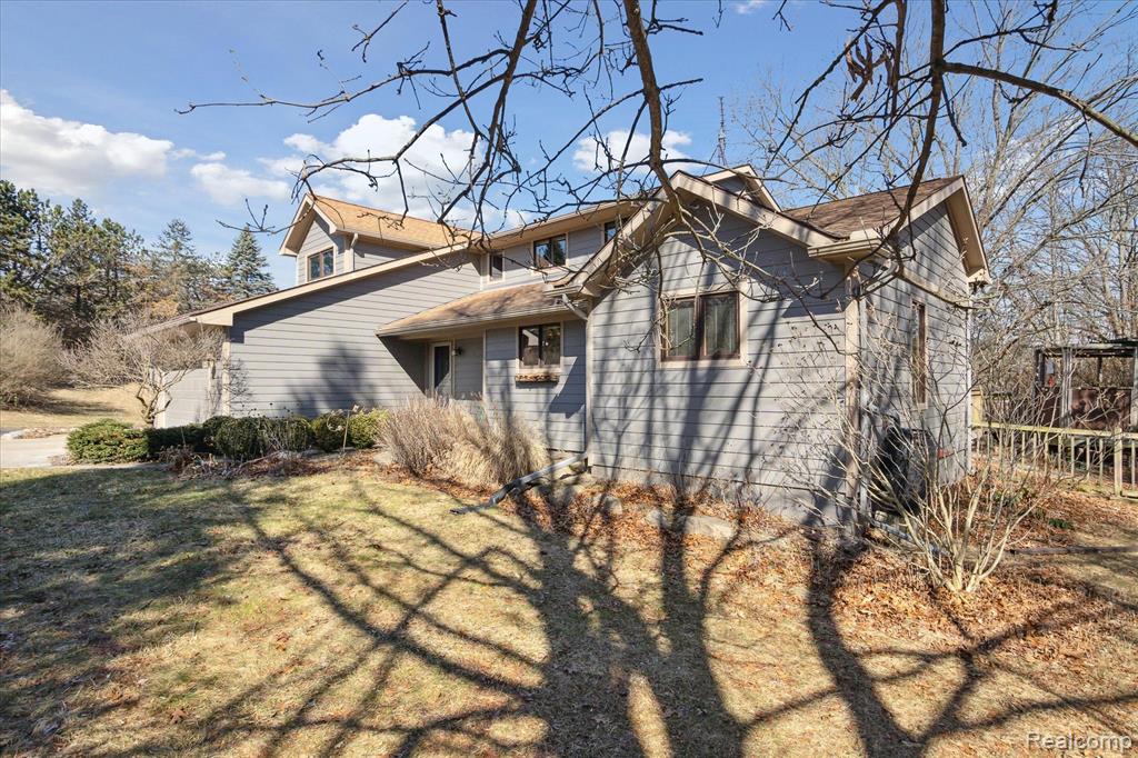 5836 DUTCH HILL Drive, Ann Arbor, MI 48105 — Photo 43