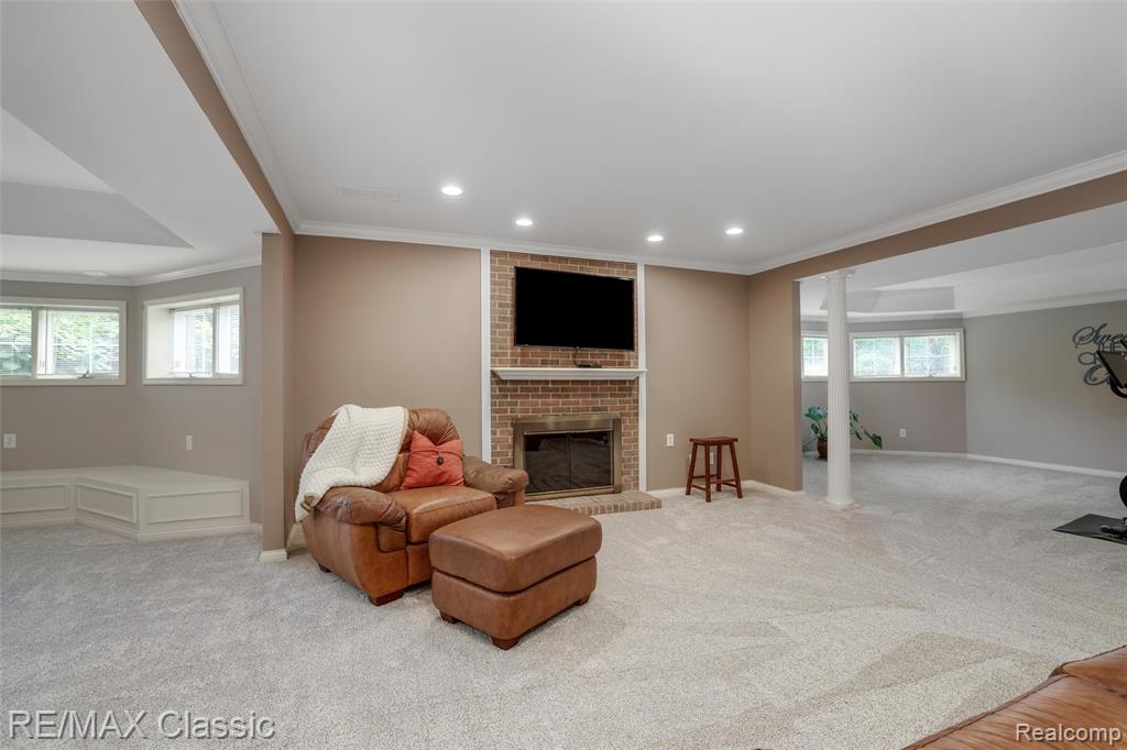 18438 Clairmont Circle E, Northville, MI 48168 — Photo 54