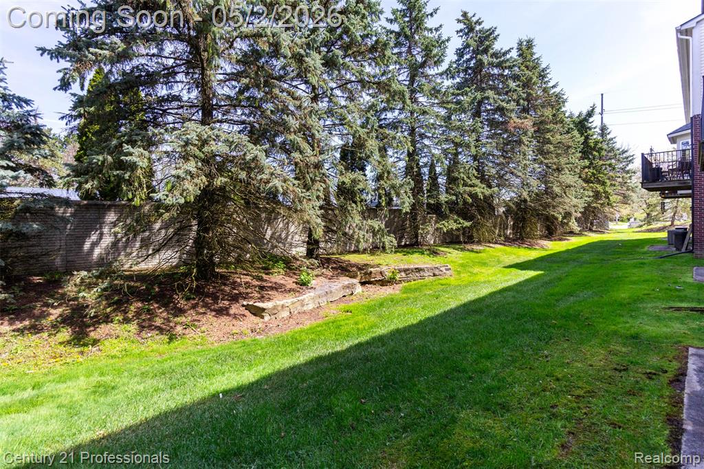 955 Sandalwood Drive, Troy, MI 48085 — Photo 43