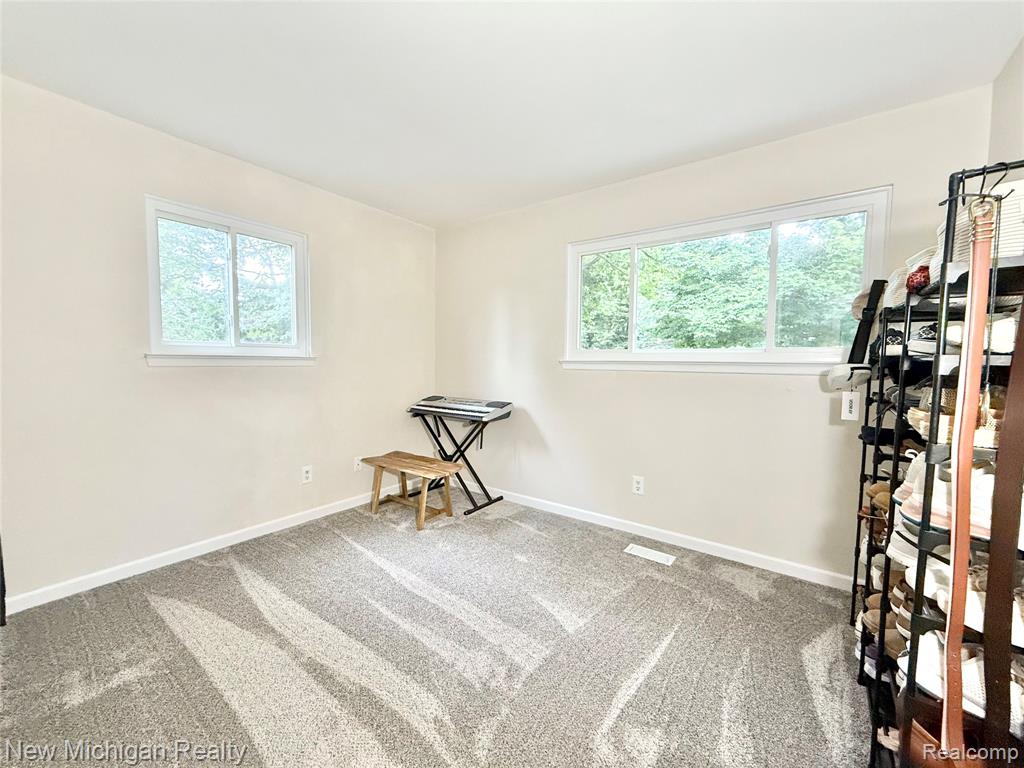 5534 Continental Road, Grand Blanc, MI 48439 — Photo 18