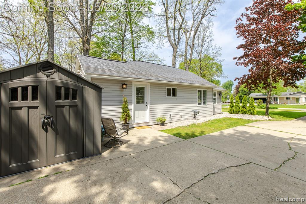 6281 Waldon Road, Clarkston, MI — Photo 4
