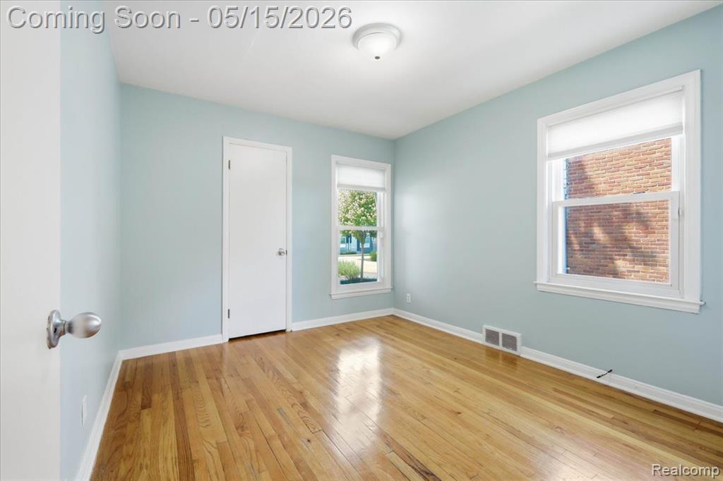23200 Forest Street, Oak Park, MI 48237 — Photo 12