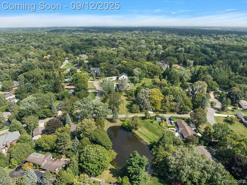 1027 Joanne Court, Bloomfield Hills, MI 48302 — Photo 14