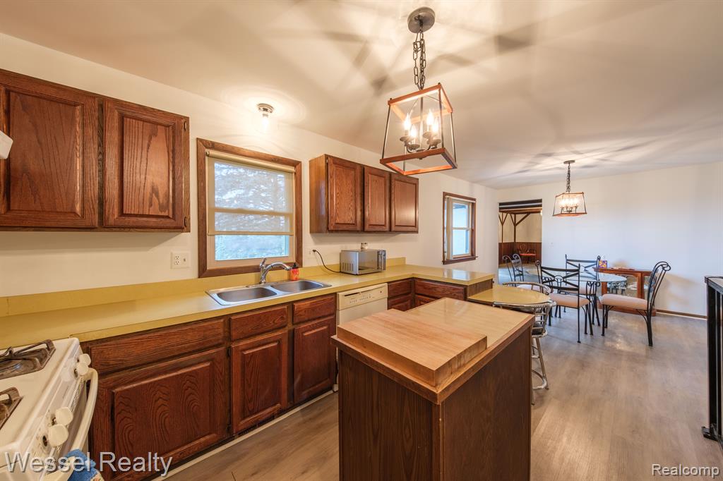 29720 ARMADA RIDGE Road, Richmond, MI 48062 — Photo 5