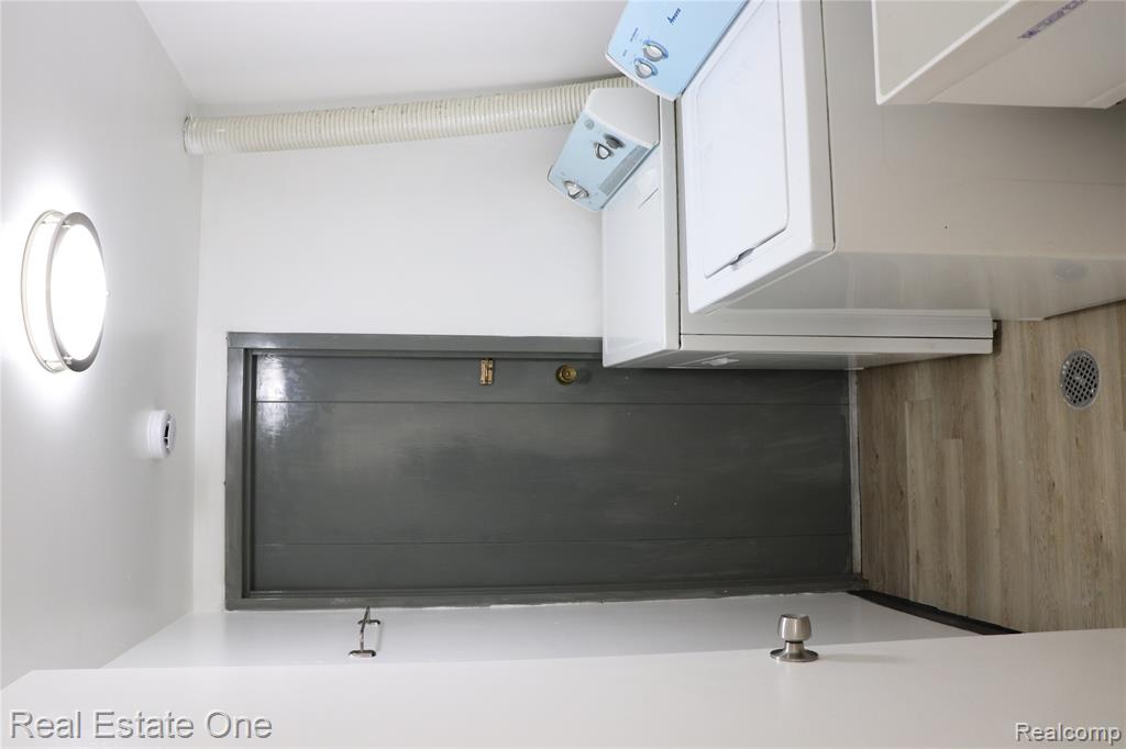 8256 Karam Boulevard, Warren, MI 48093 — Photo 27