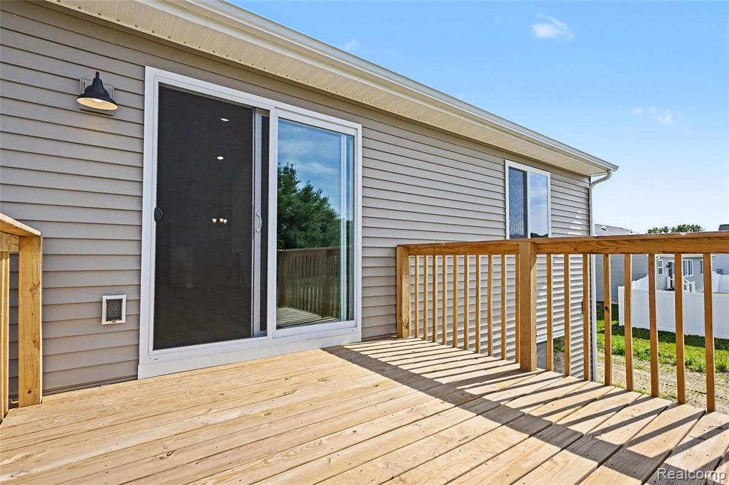 5528 Lahring Road, Linden, MI 48451 — Photo 16