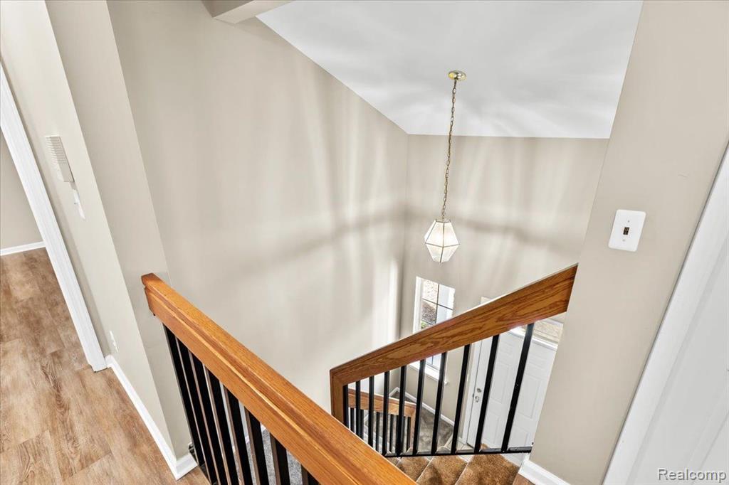 4648 BERKSHIRE Drive, Sterling Heights, MI 48314 — Photo 28
