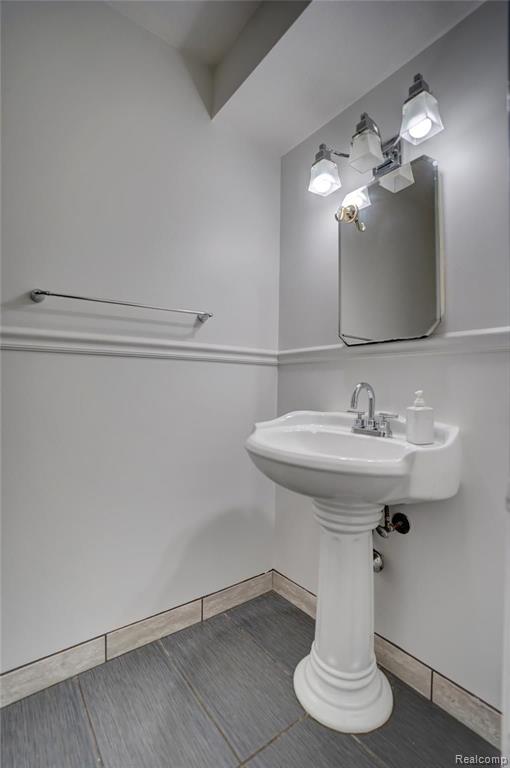 429 BELLA VISTA Drive, Grand Blanc, MI 48439 — Photo 34