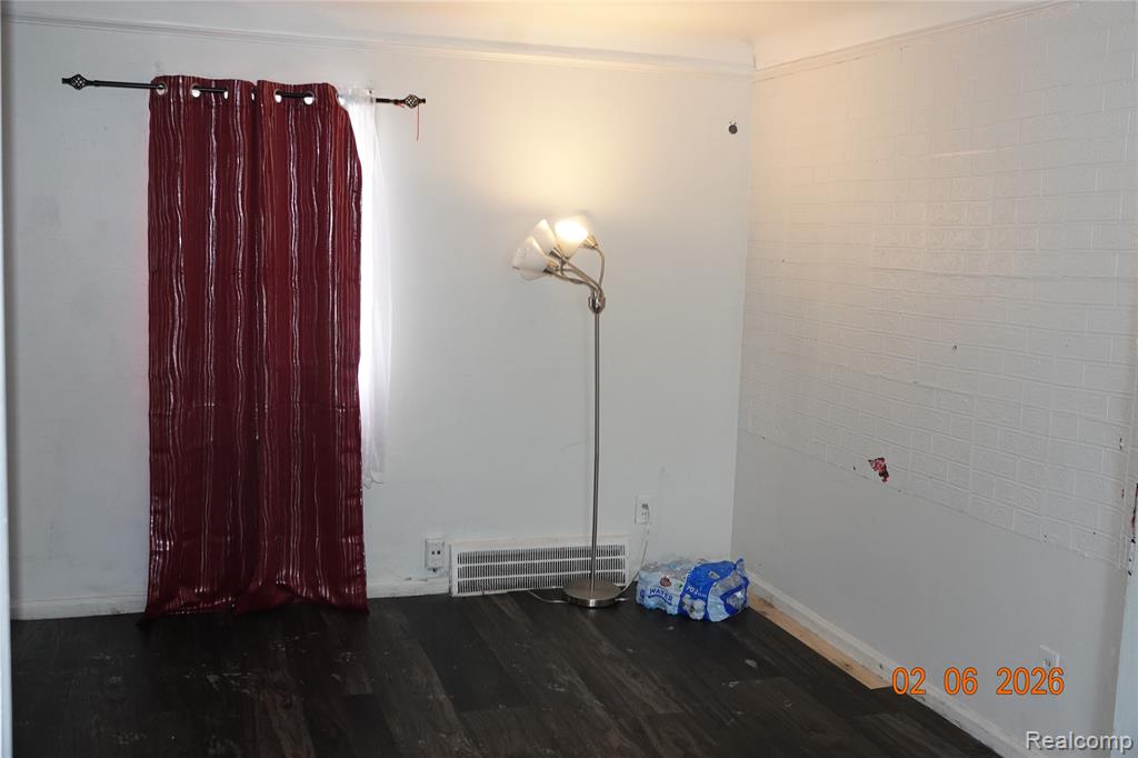 7828 WESTWOOD Street, Detroit, MI 48228 — Photo 9