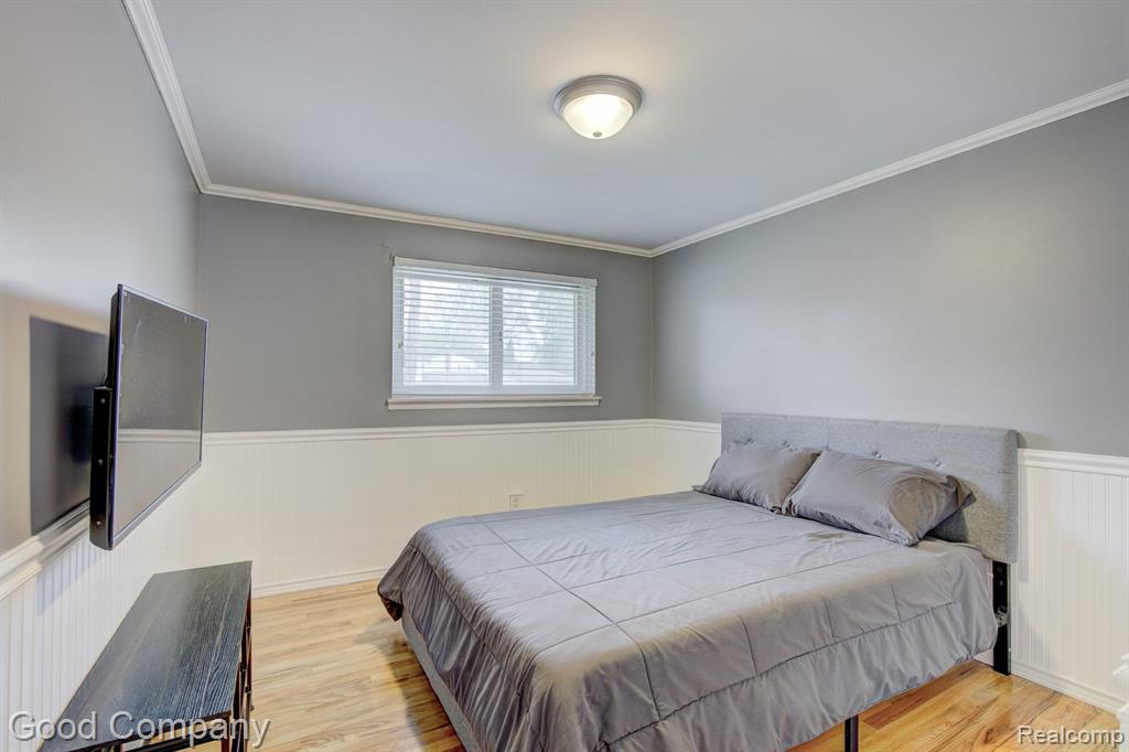 576 LANGLEY Boulevard, Clawson, MI — Photo 18