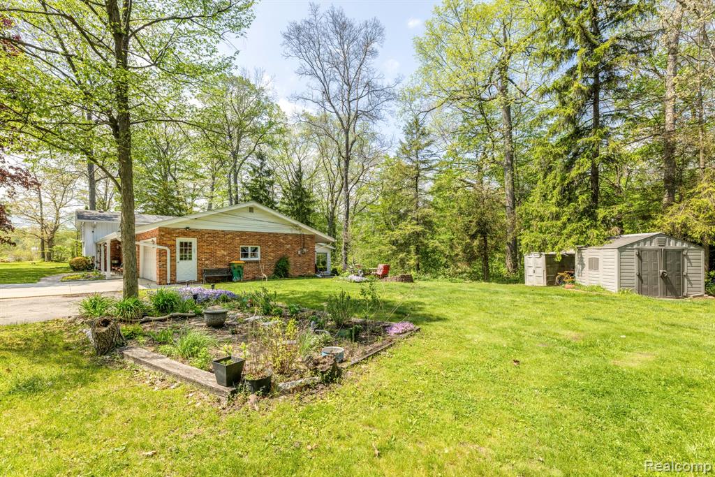 3560 North Road, Clyde, MI 48049 — Photo 9
