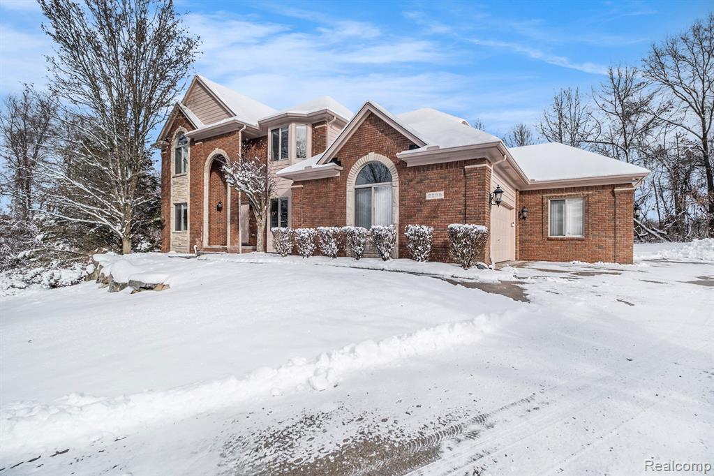 2298 Meadow Court, Leonard, MI 48367 — Photo 3