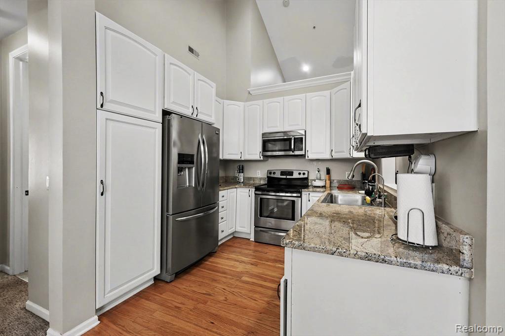 644 Constitution Street, Canton, MI 48188 — Photo 12