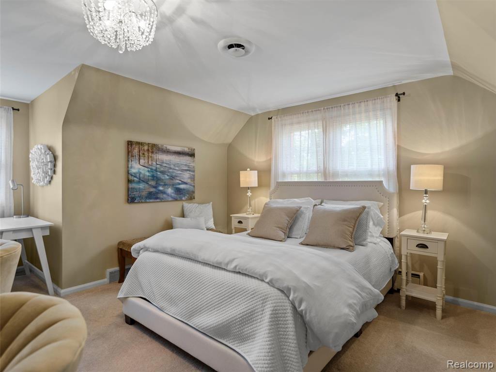 683 Lincoln Road, Grosse Pointe, MI 48230 — Photo 28