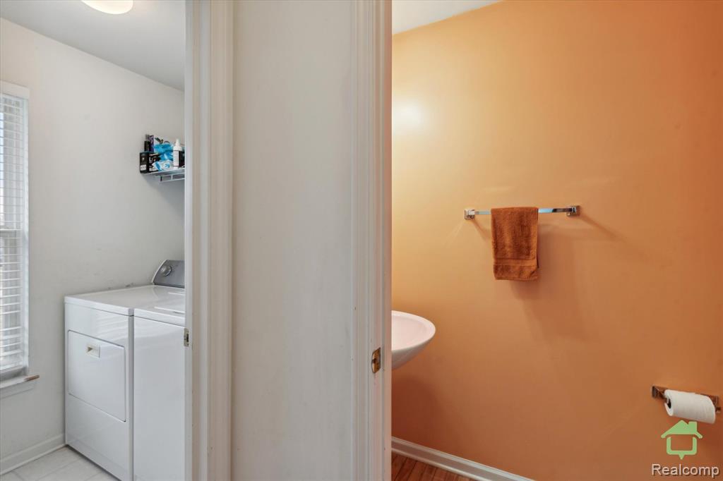9799 Ravenshire Drive, Ypsilanti, MI 48198 — Photo 27