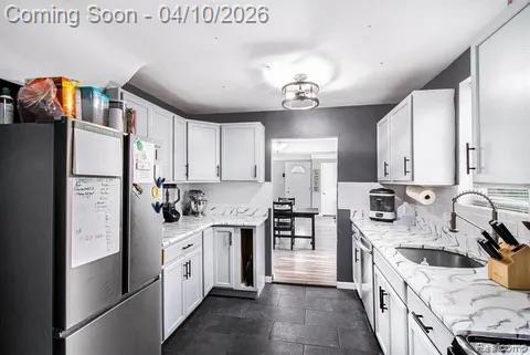 371 Hillcliff Drive, Waterford, MI 48328 — Photo 12