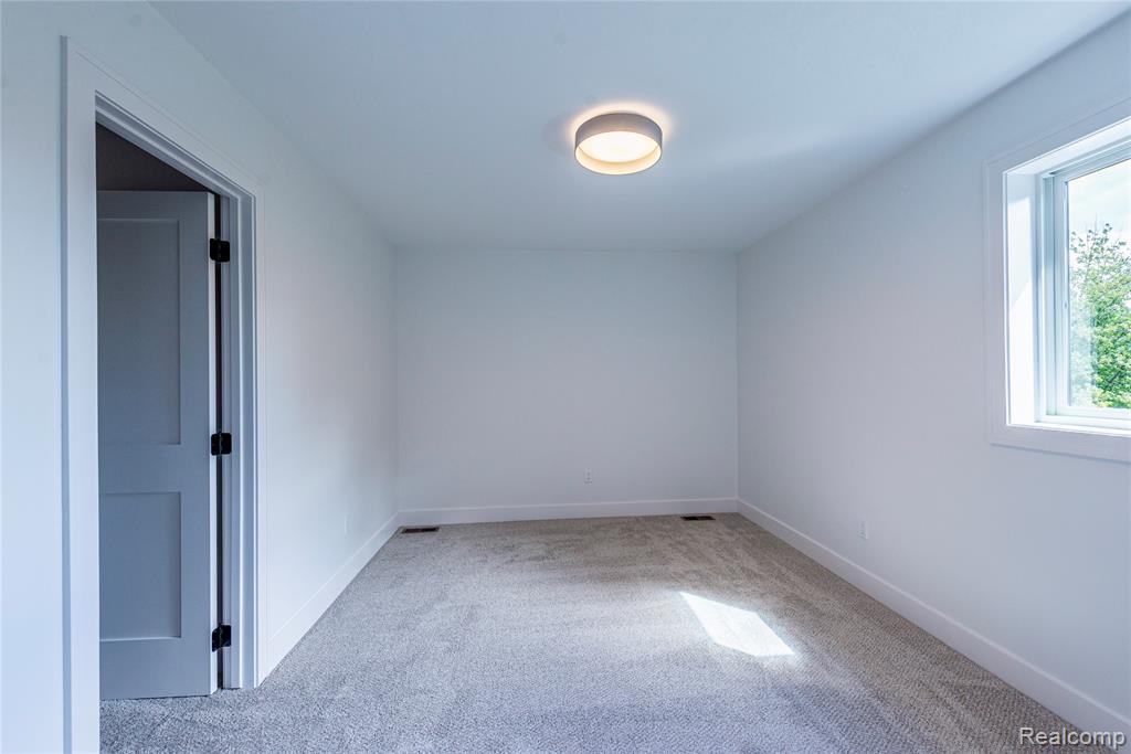 4101 Devon Road, Royal Oak, MI 48073 — Photo 27