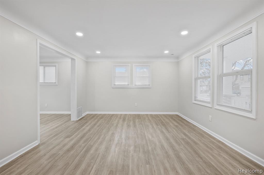 764 PARK Avenue, Lincoln Park, MI 48146 — Photo 9