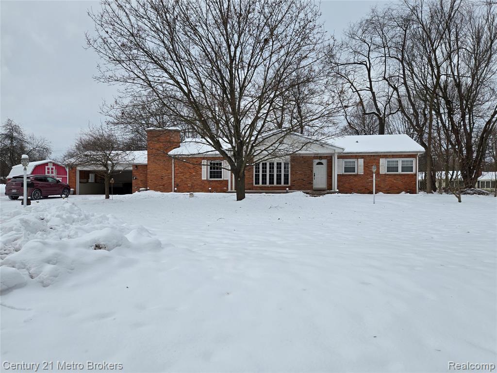 635 Sunset Drive, Imlay City, MI 48444 — front exterior