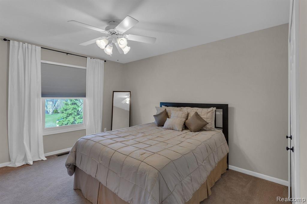 48089 Sonny Drive, Macomb, MI 48044 — Photo 27