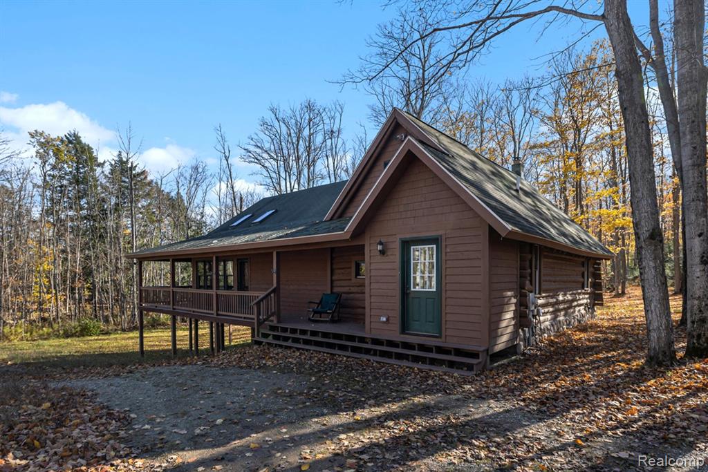 2446 Spayde Road, Charlevoix, MI 49720 — Photo 2