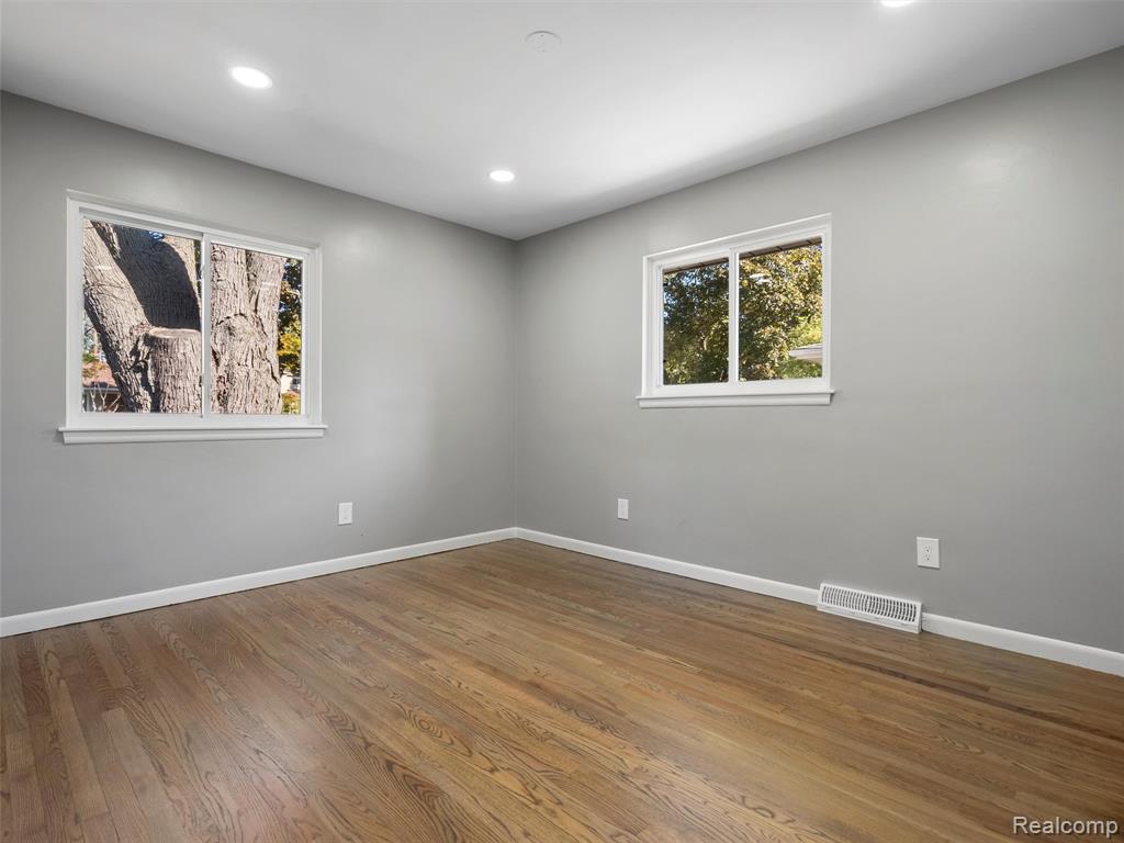 4041 Yorba Linda Boulevard, Royal Oak, MI 48073 — Photo 34