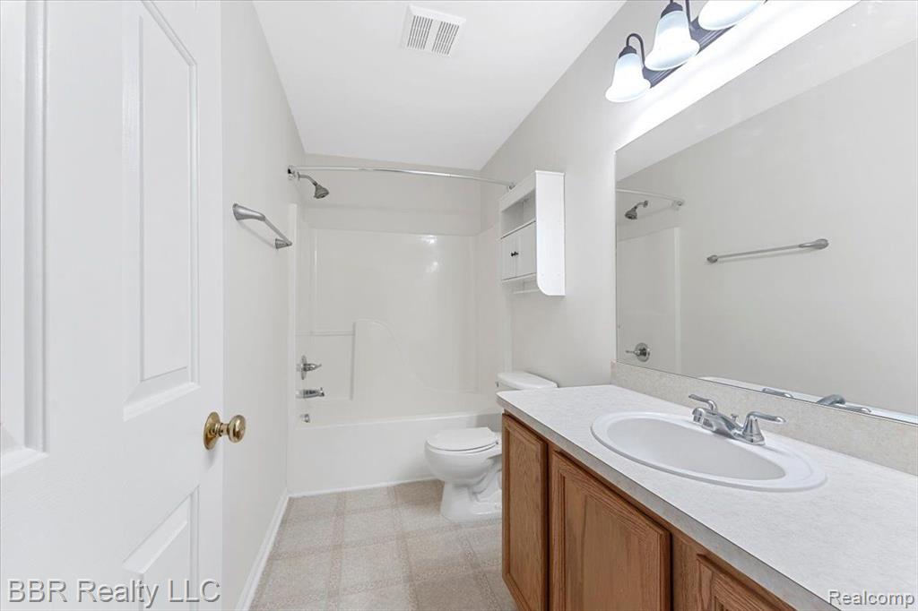 24007 FAIRLANE Boulevard, Woodhaven, MI 48183 — Photo 17