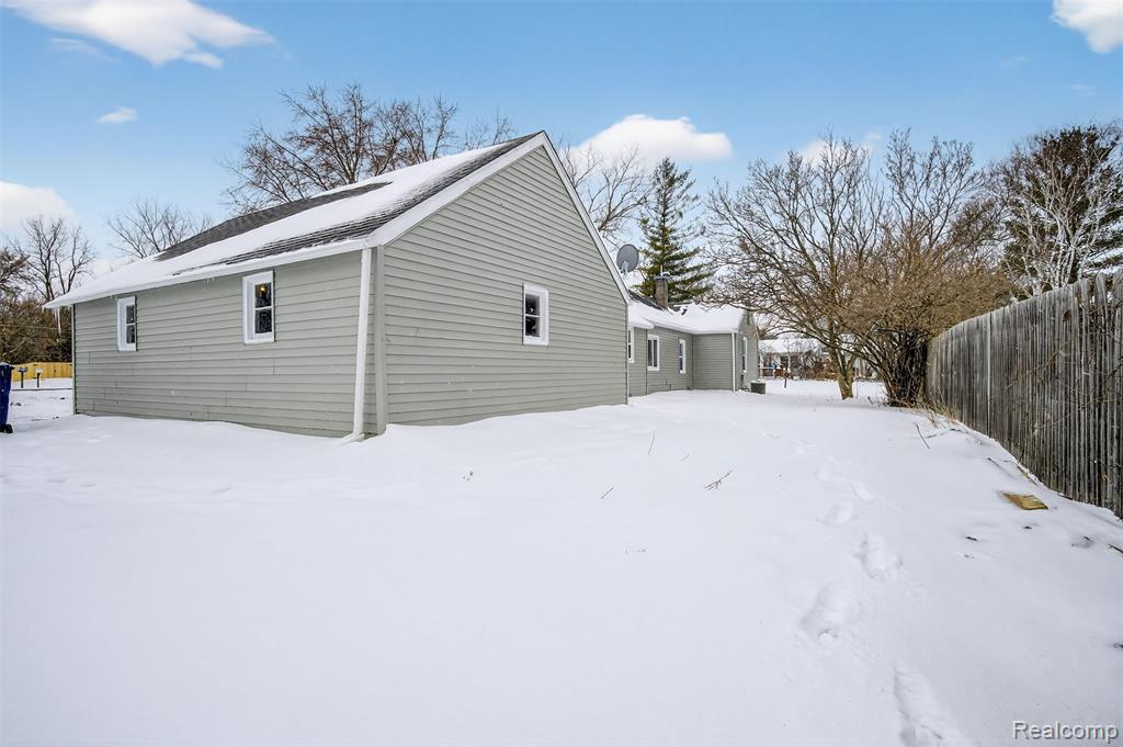 7148 McCliggott Road, Saginaw, MI 48609 — Photo 32