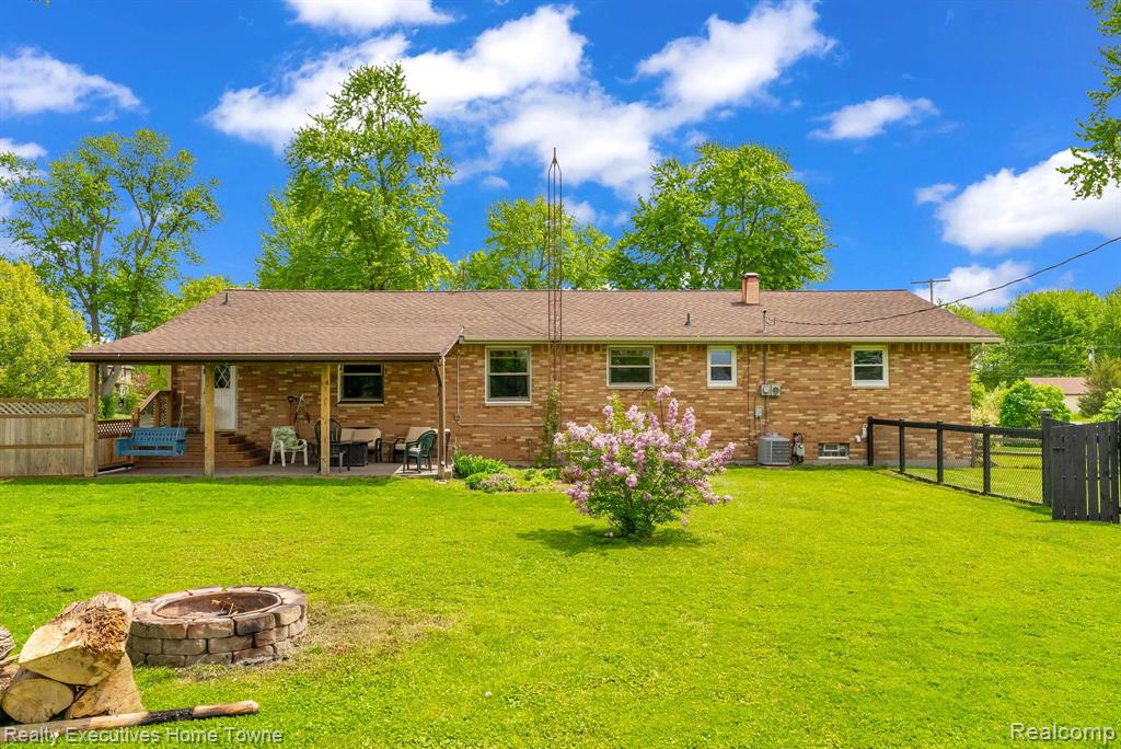 5011 STATE Road, Fort Gratiot, MI 48059 — Photo 42