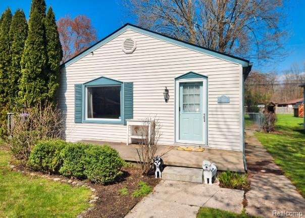 51380 Ashley Street, New Baltimore, MI 48047 — front exterior