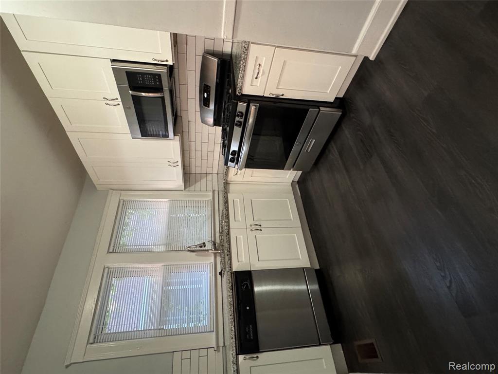 864 Nottingham Road, Grosse Pointe Park, MI 48230 — Photo 4