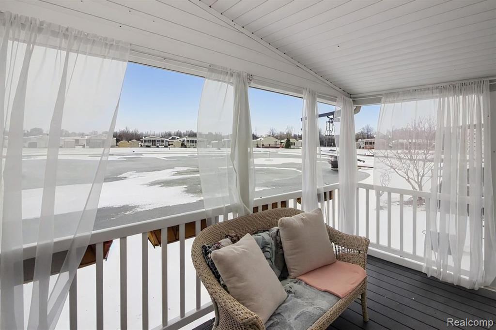 29224 Hidden River, Gibraltar, MI — Photo 22
