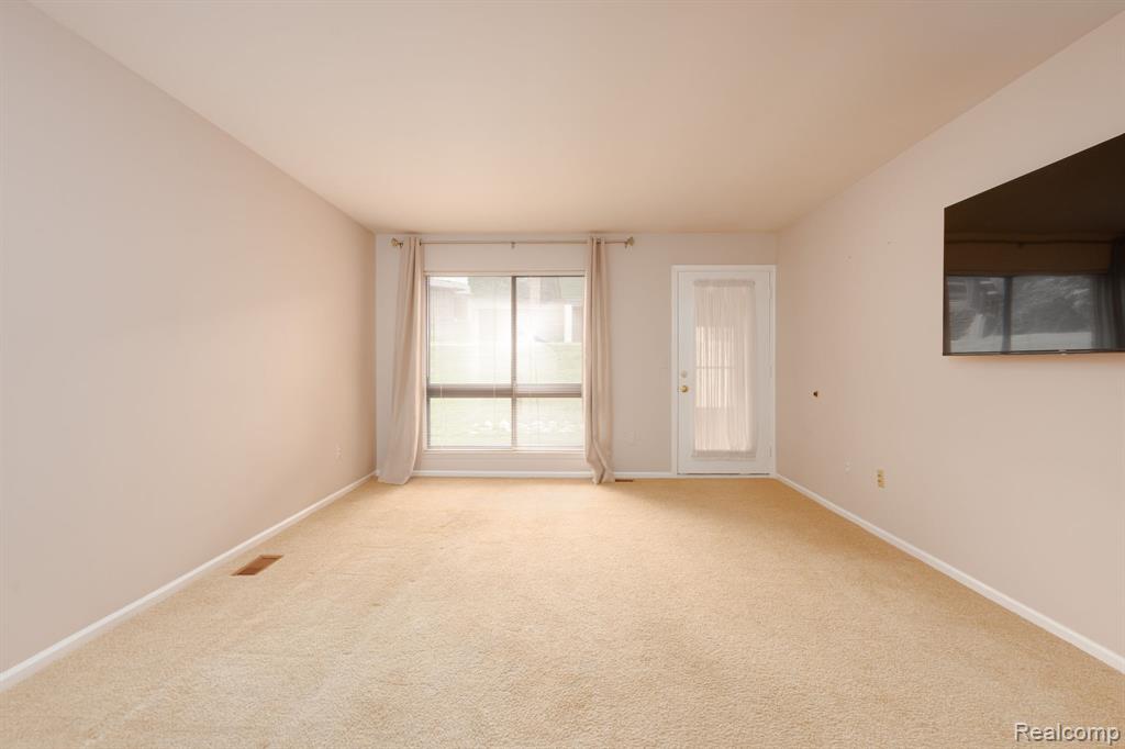 936 Wexford Way, Rochester Hills, MI 48307 — Photo 21