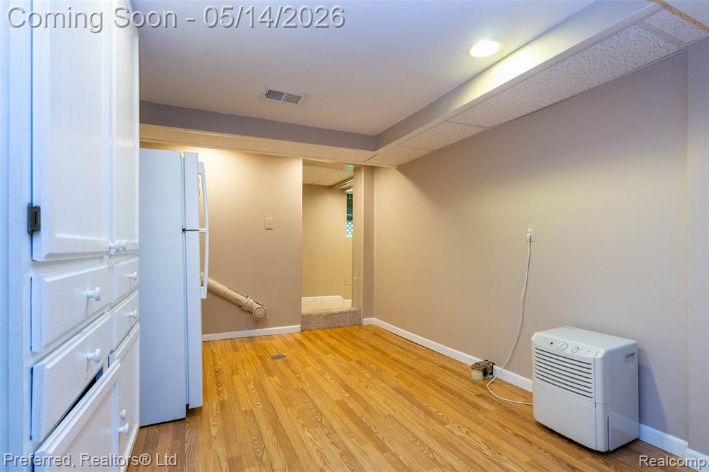 9840 Currie Road, Northville, MI 48167 — Photo 37