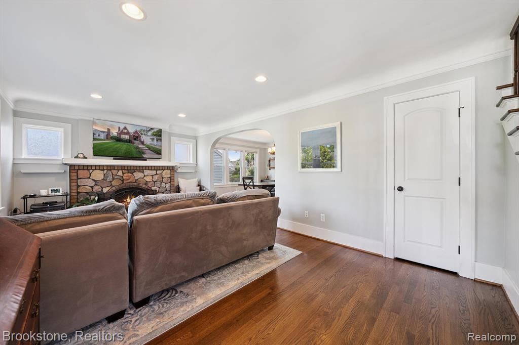718 Irving Avenue, Royal Oak, MI 48067 — Photo 10