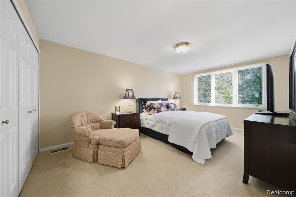 4832 Cliffside Drive, 21, West Bloomfield, MI 48323 — Photo 38