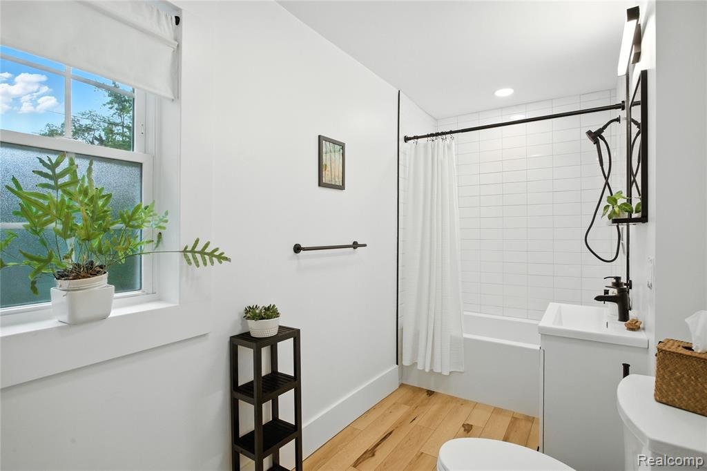 526 Notre Dame Street, Grosse Pointe, MI 48230 — Photo 19