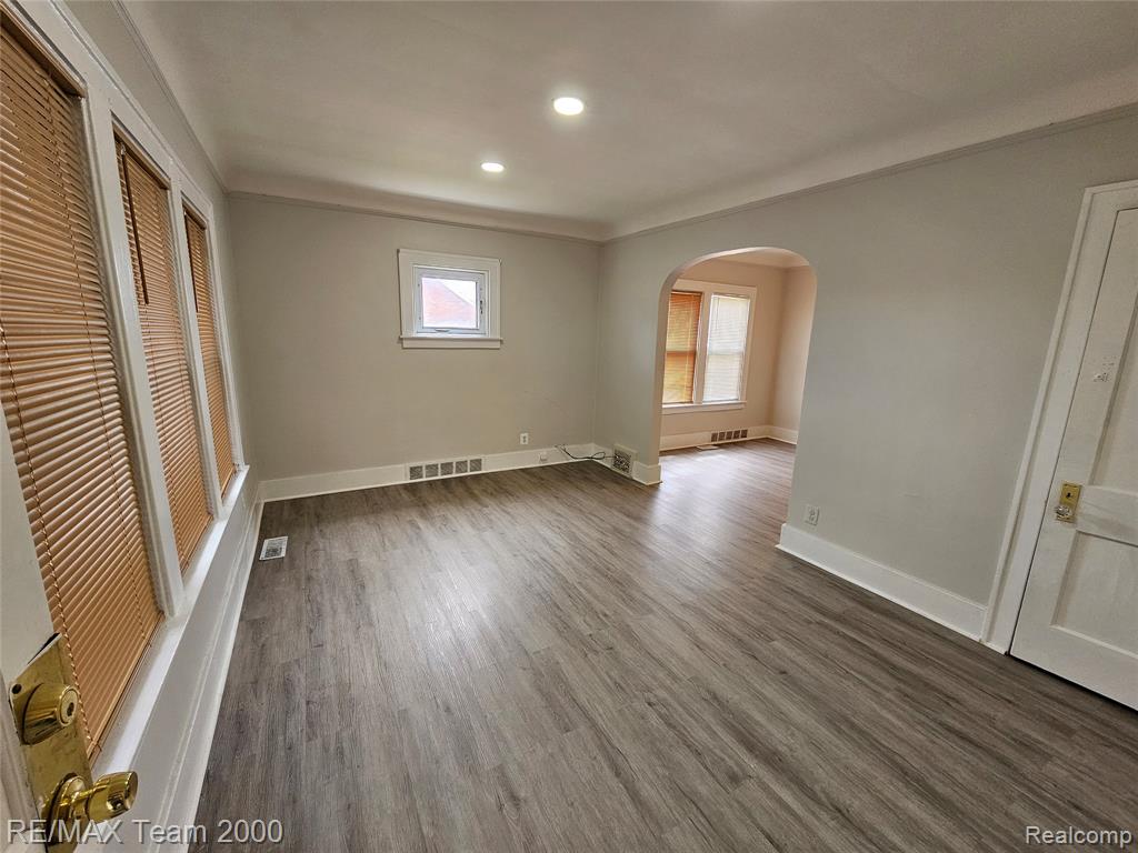 7005 Orchard Avenue, Dearborn, MI 48126 — Photo 5