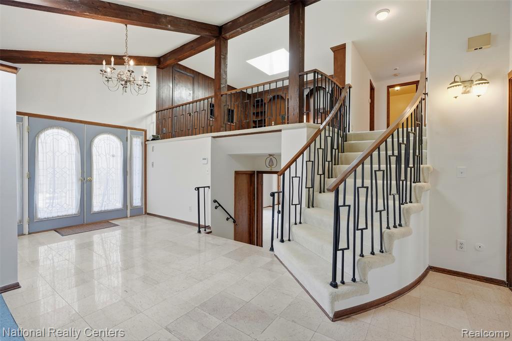 4710 Cove Road, West Bloomfield, MI 48323 — Photo 14