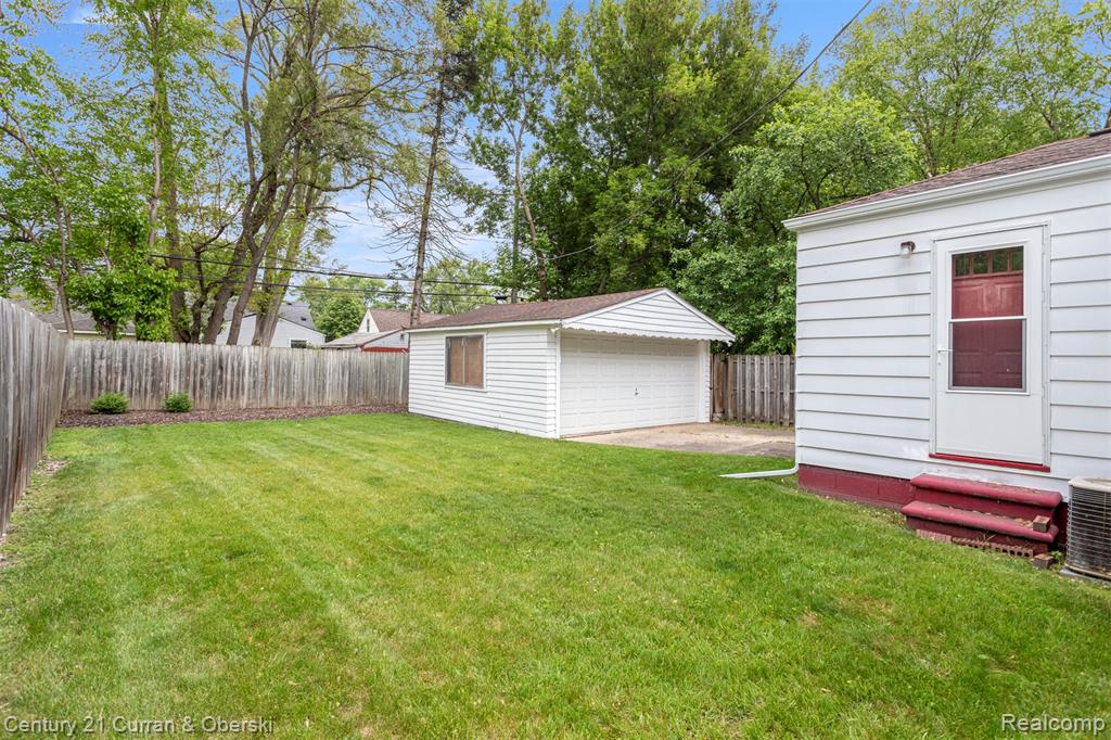 919 Whitcomb Avenue, Royal Oak, MI 48073 — Photo 26